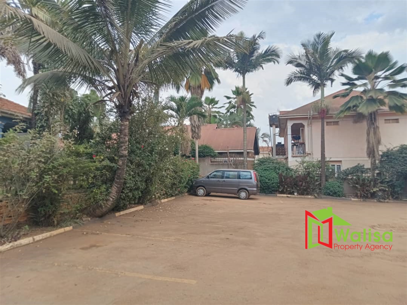 Guest house for sale in Zana Kampala