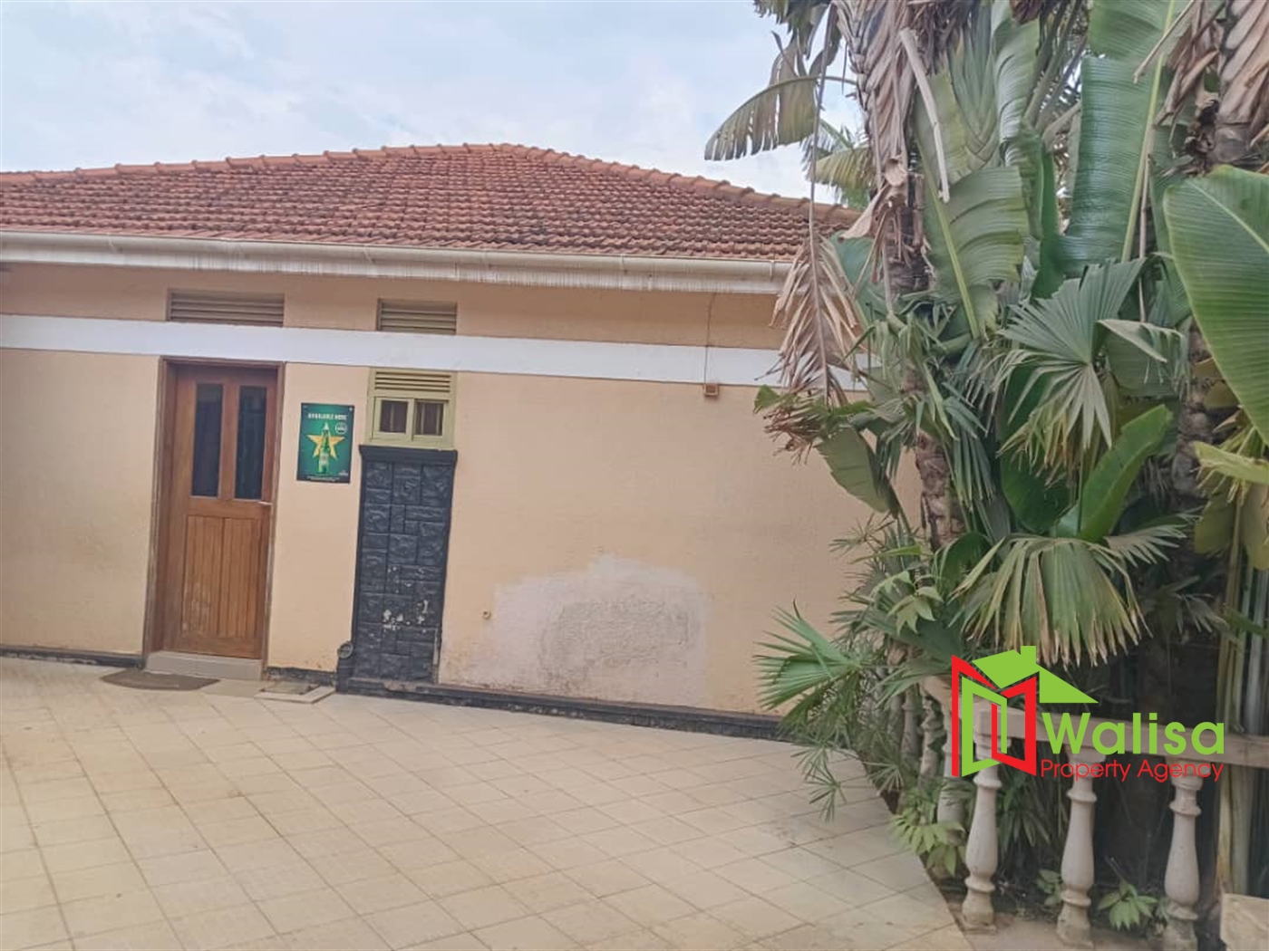 Guest house for sale in Zana Kampala