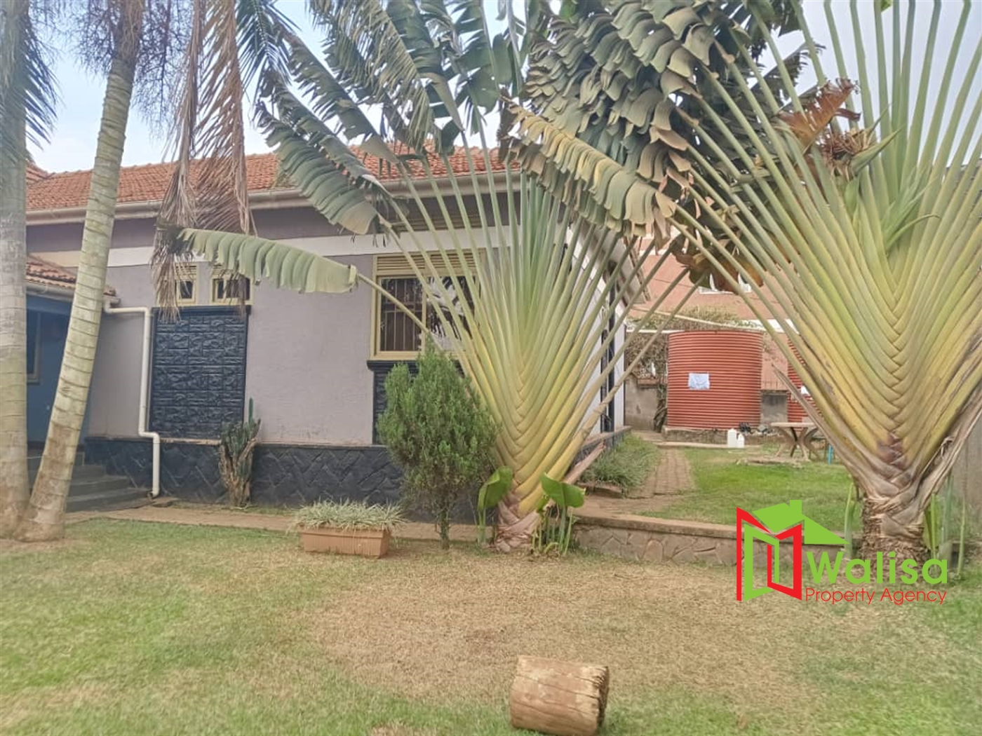 Guest house for sale in Zana Kampala