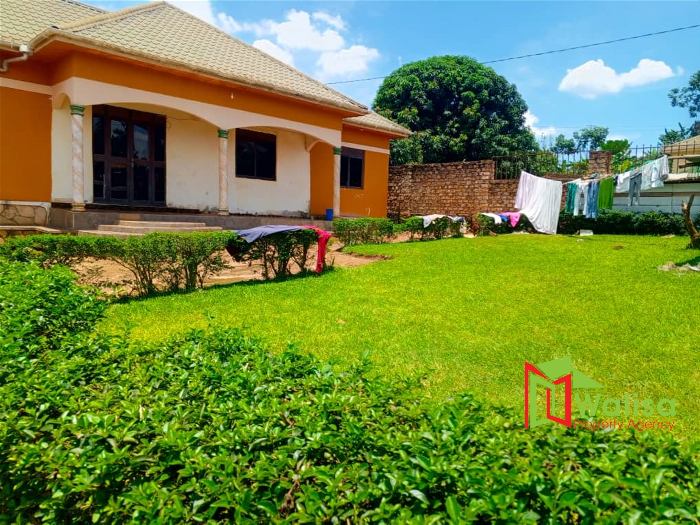 Bungalow for sale in Kasangati Wakiso