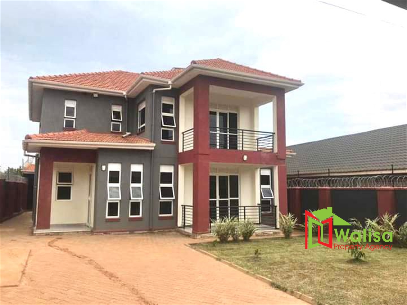 Storeyed house for sale in Mpererwe Kampala