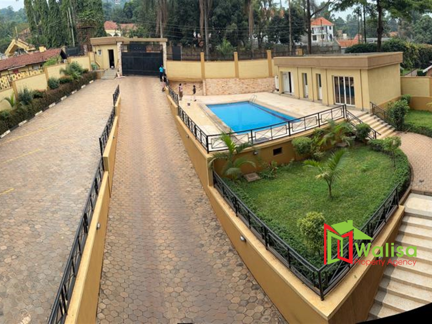 Apartment for sale in Bugoloobi Kampala