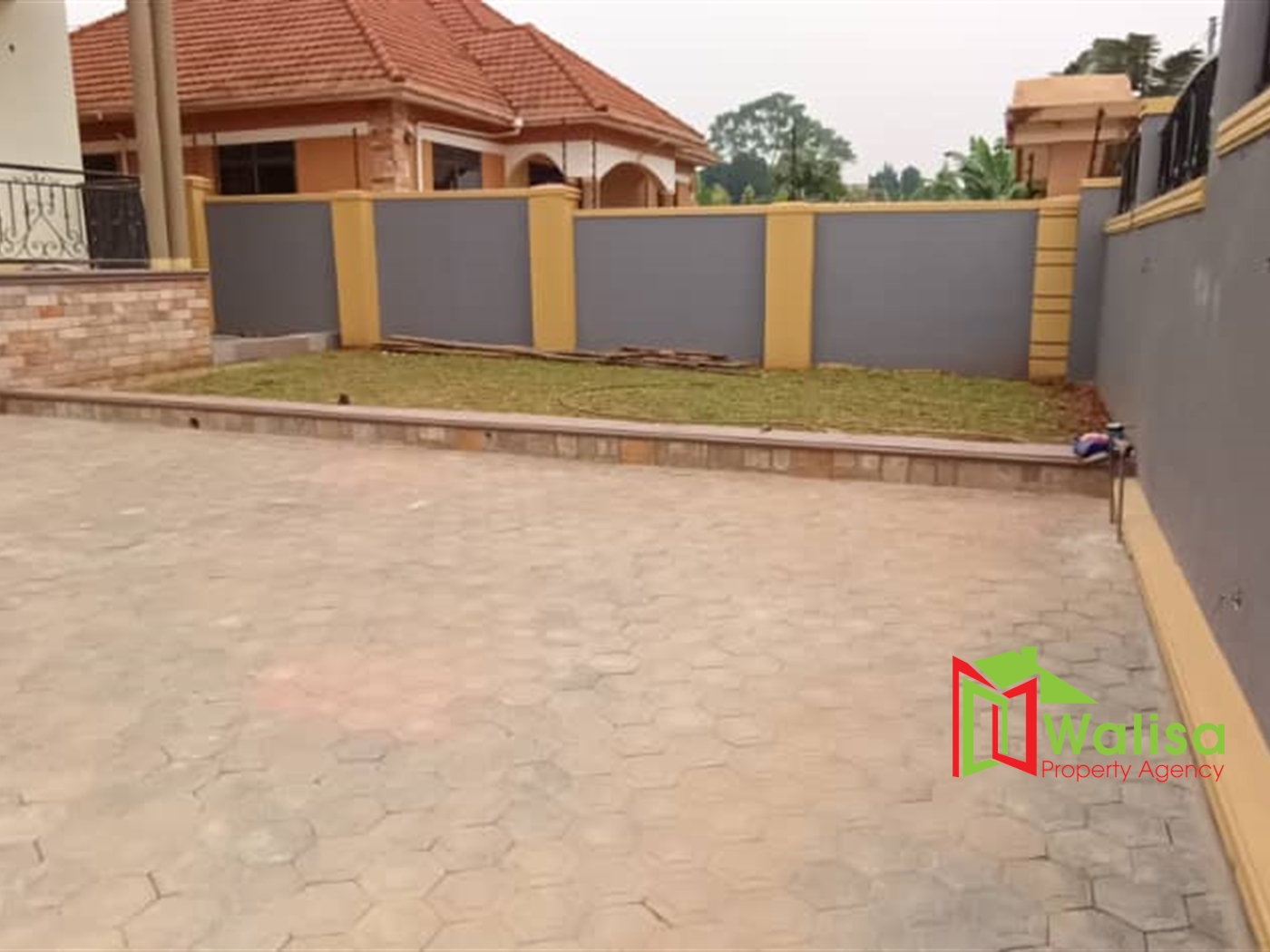 Storeyed house for sale in Kira Wakiso