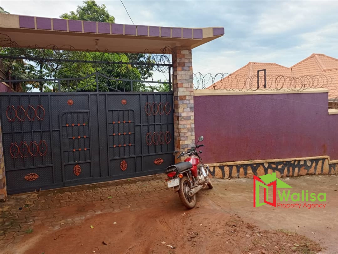 Bungalow for sale in Nansana Wakiso