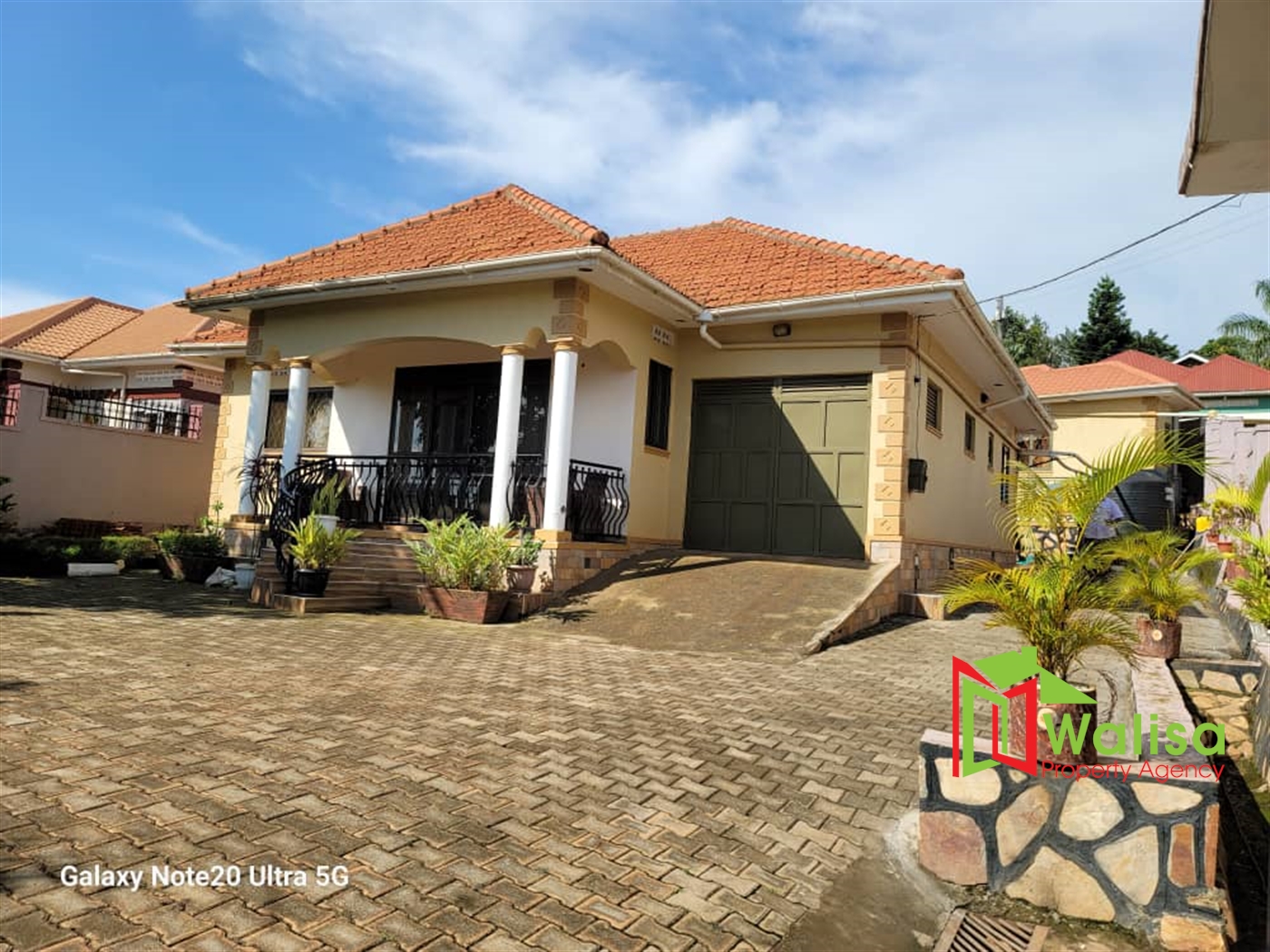 Bungalow for sale in Seguku Wakiso