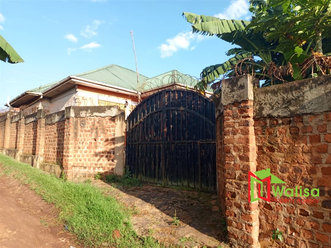 Bungalow for sale in Nansana Wakiso