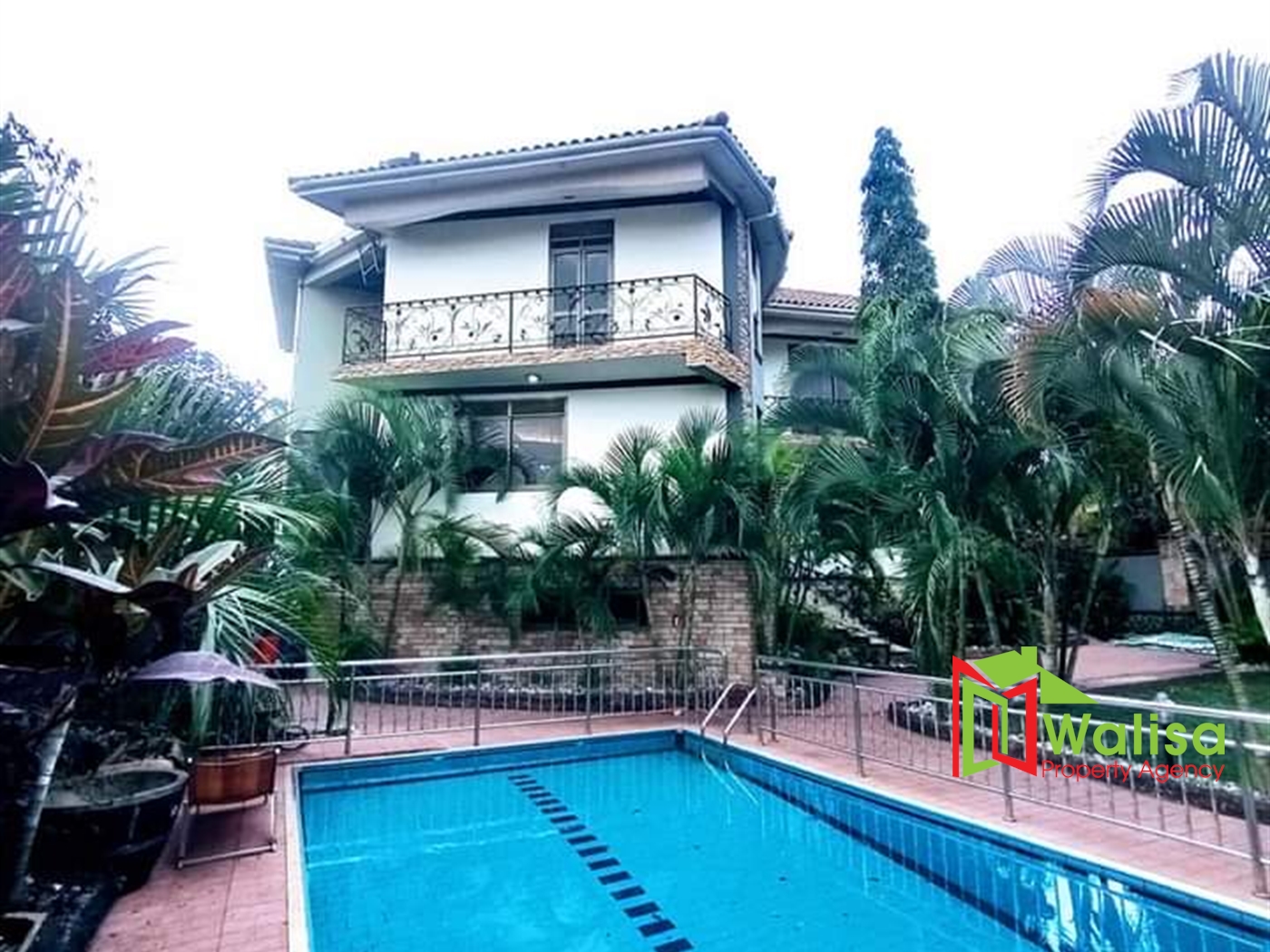 Mansion for sale in Kyaliwajjala Wakiso