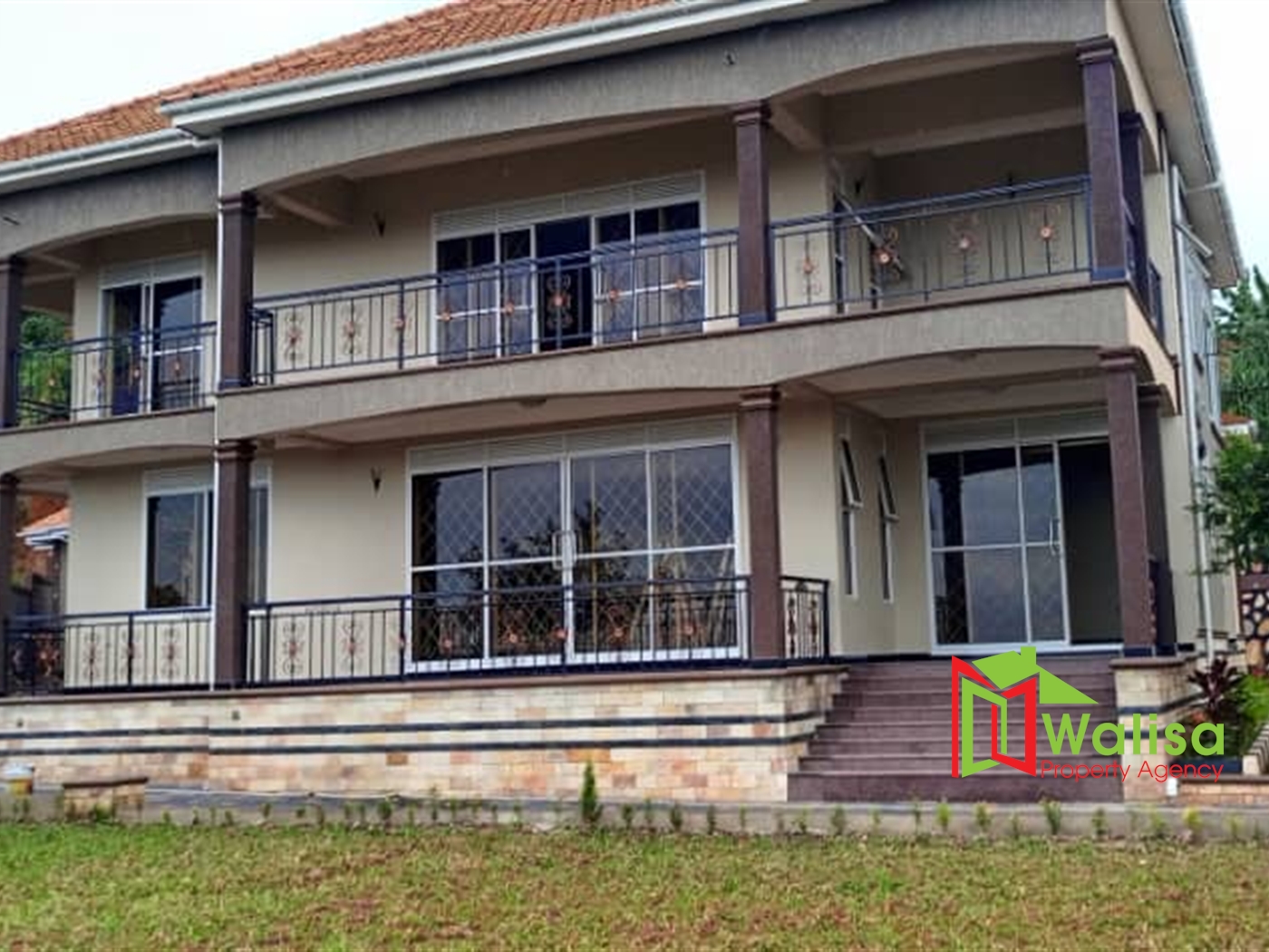 Storeyed house for sale in Bwebajja Wakiso