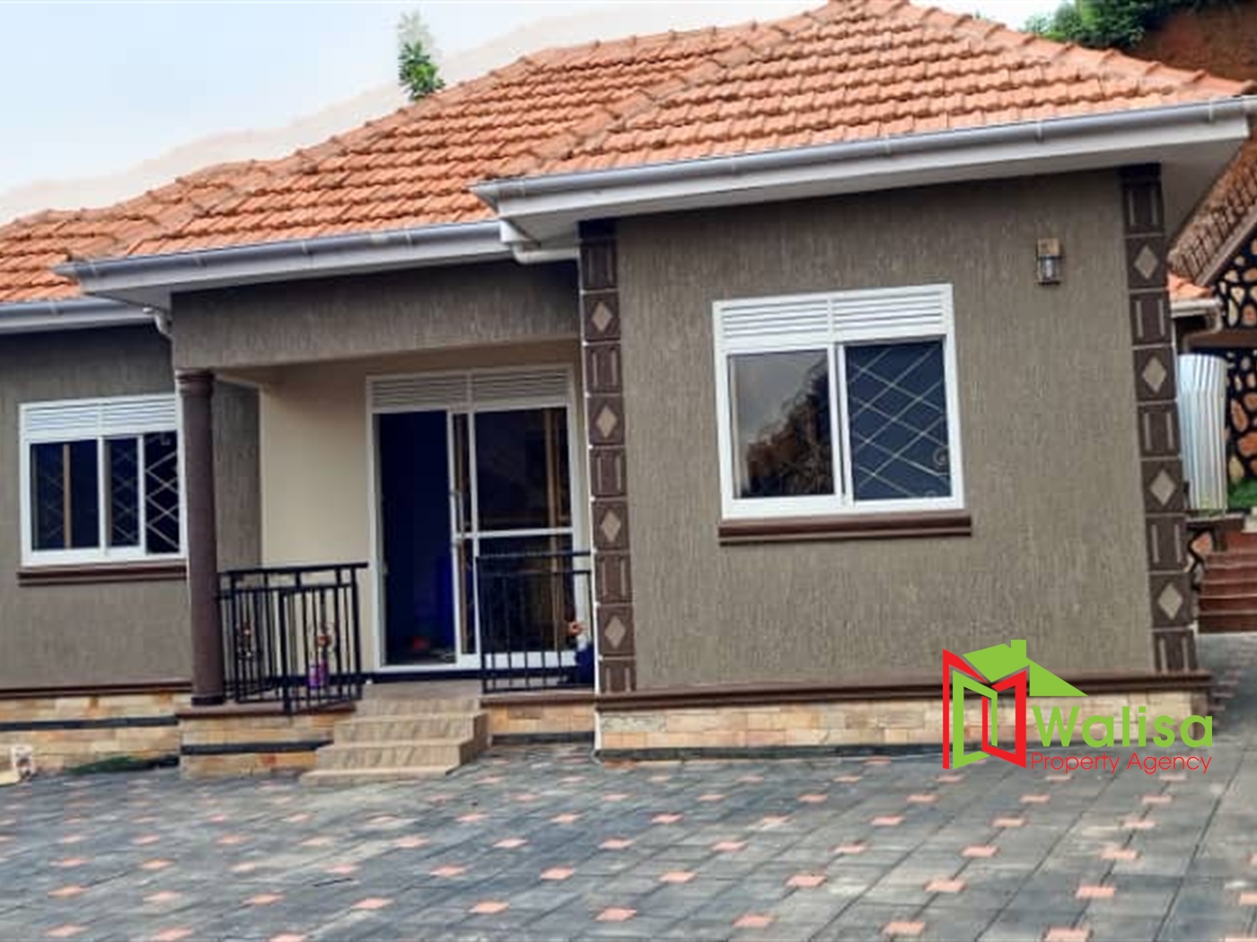 Storeyed house for sale in Bwebajja Wakiso