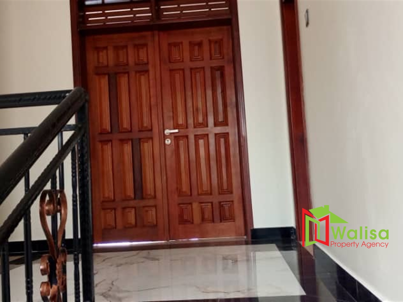 Storeyed house for sale in Bwebajja Wakiso