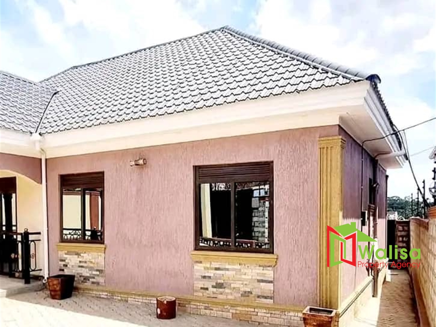 Bungalow for sale in Nansana Wakiso