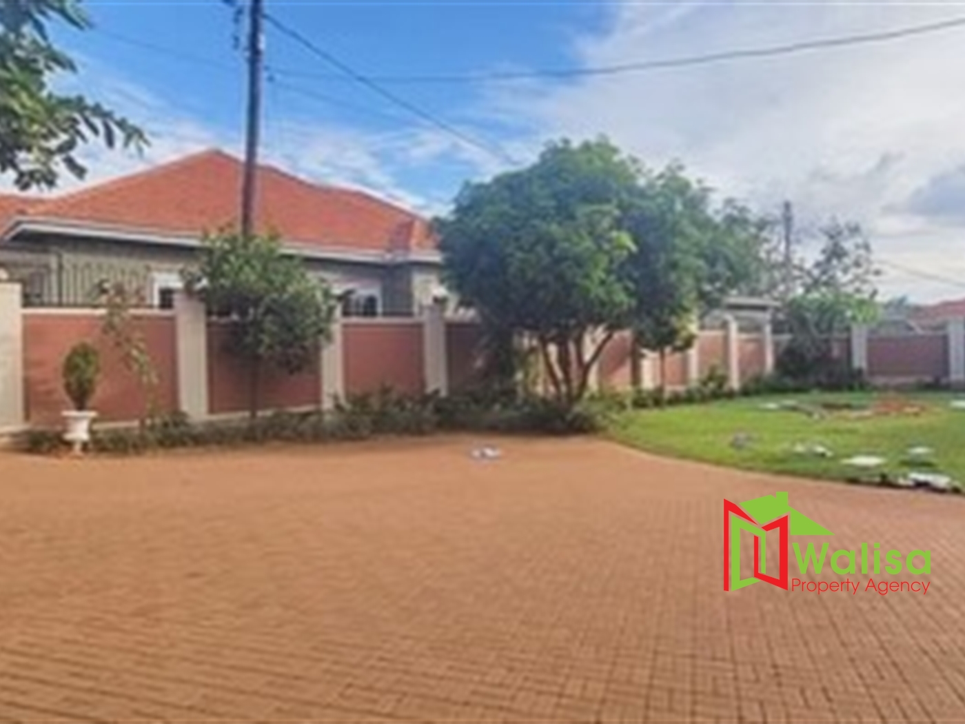 Bungalow for sale in Kira Wakiso