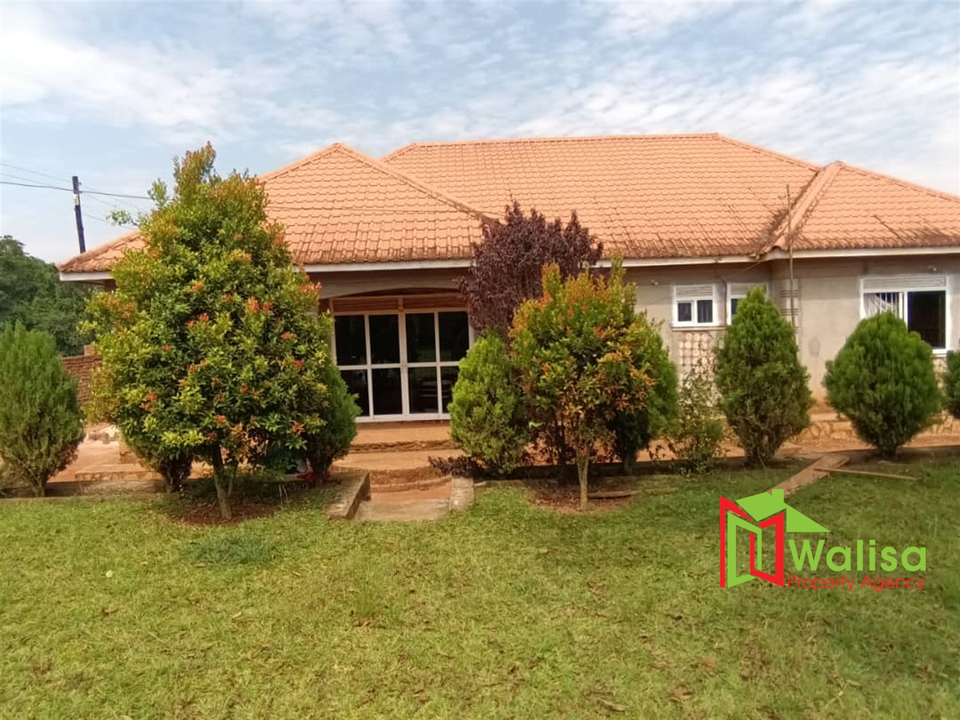 Bungalow for sale in Kitende Wakiso