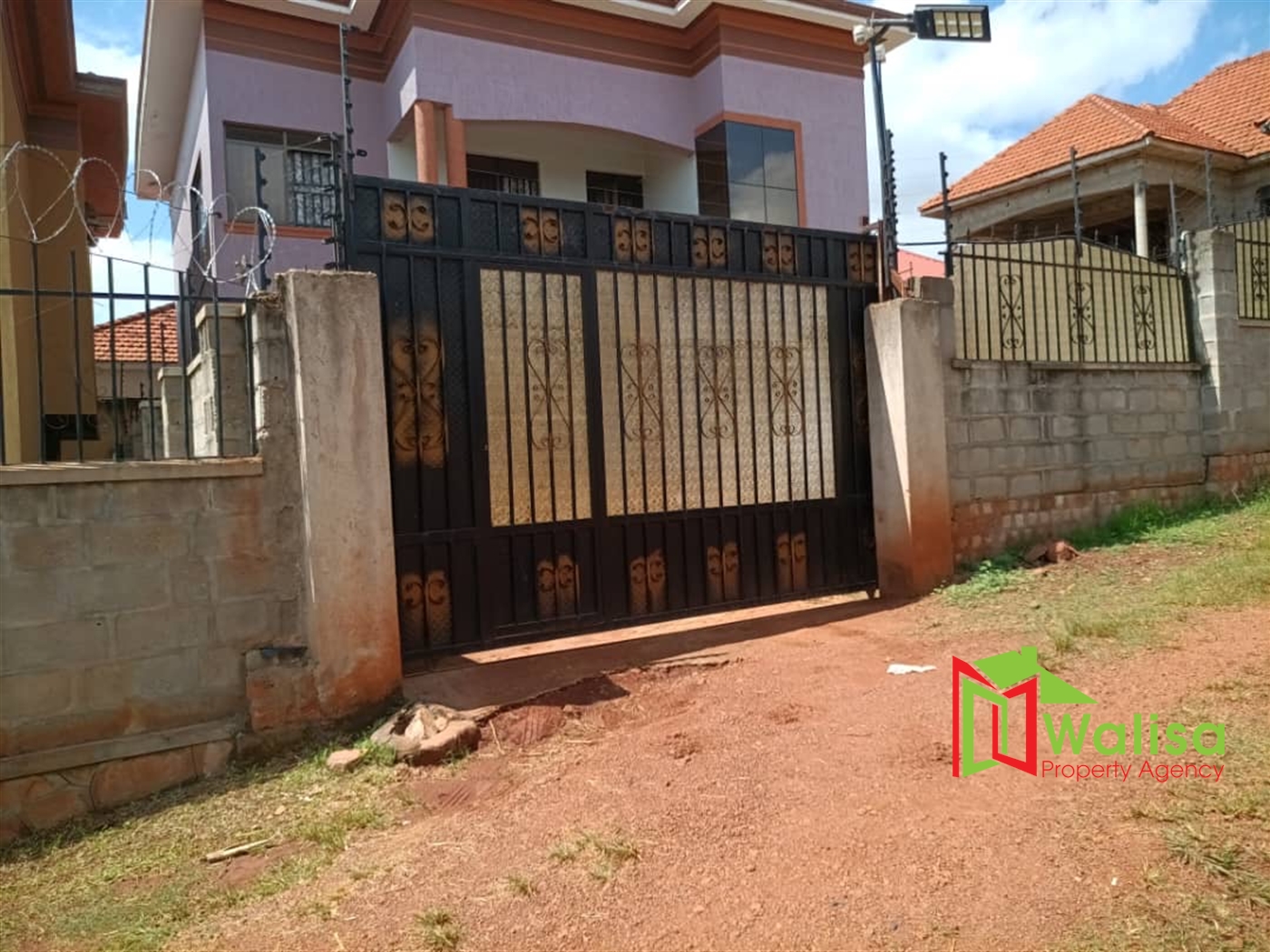 Storeyed house for sale in Seguku Wakiso