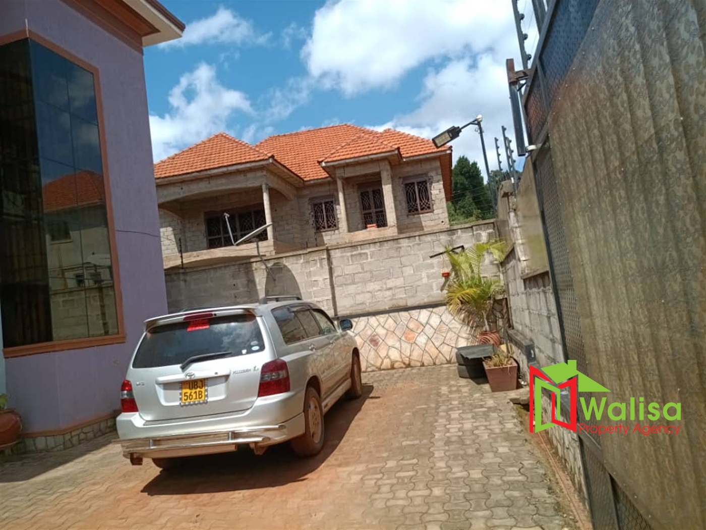 Storeyed house for sale in Seguku Wakiso