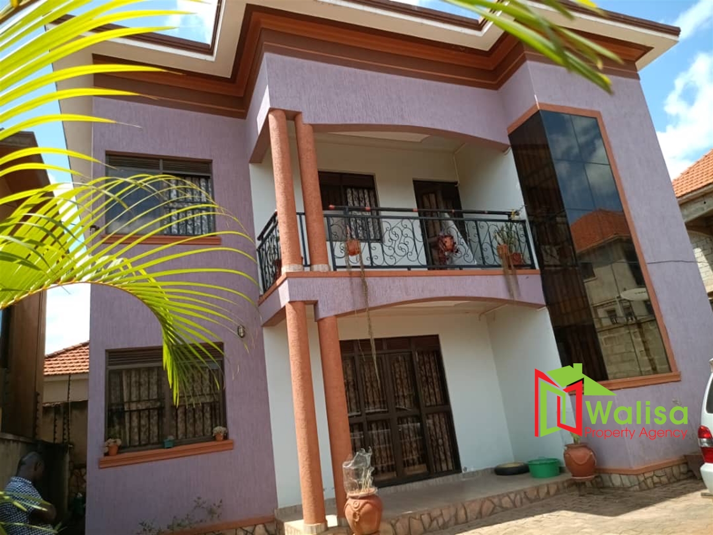 Storeyed house for sale in Seguku Wakiso