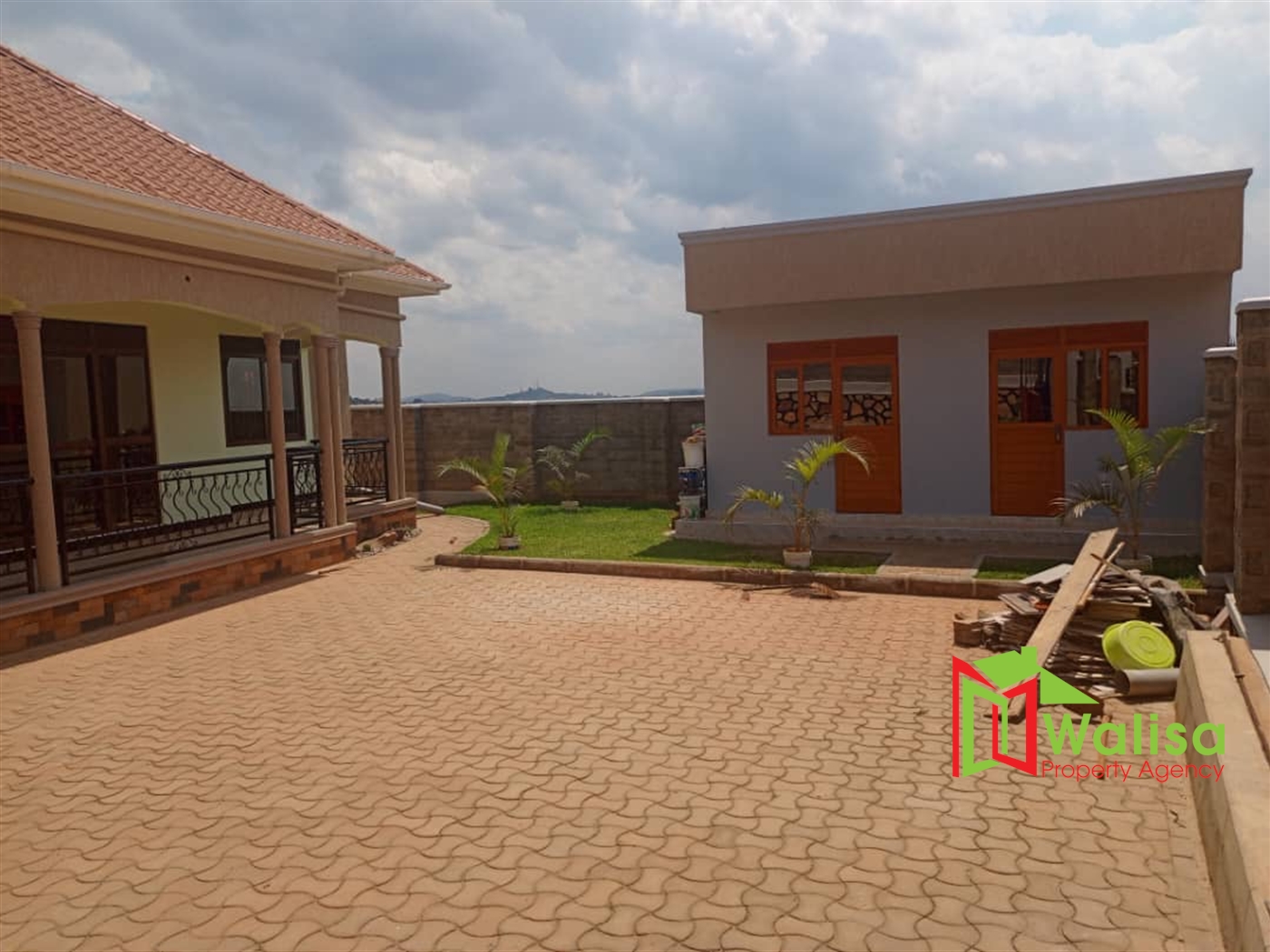 Bungalow for sale in Nansana Wakiso