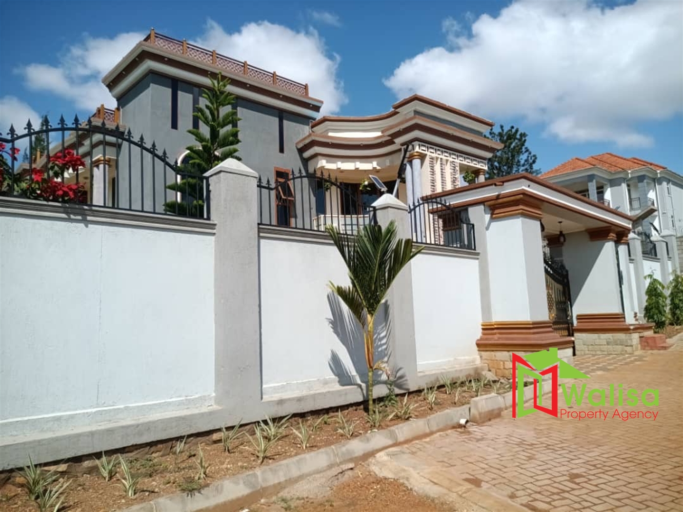 Storeyed house for sale in Namulanda Wakiso