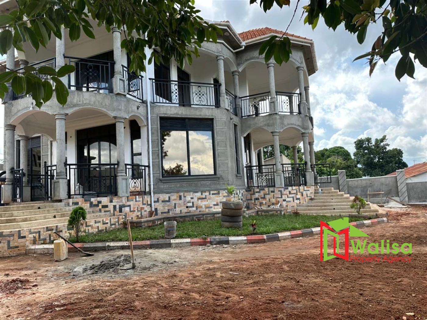 Mansion for sale in Bweya Wakiso