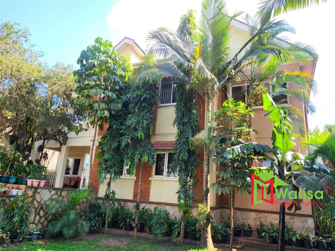 Storeyed house for sale in Kansanga Kampala