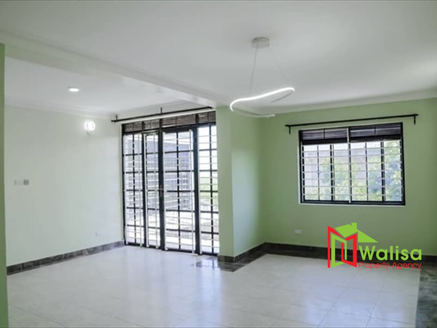 Storeyed house for sale in Kawuku Wakiso