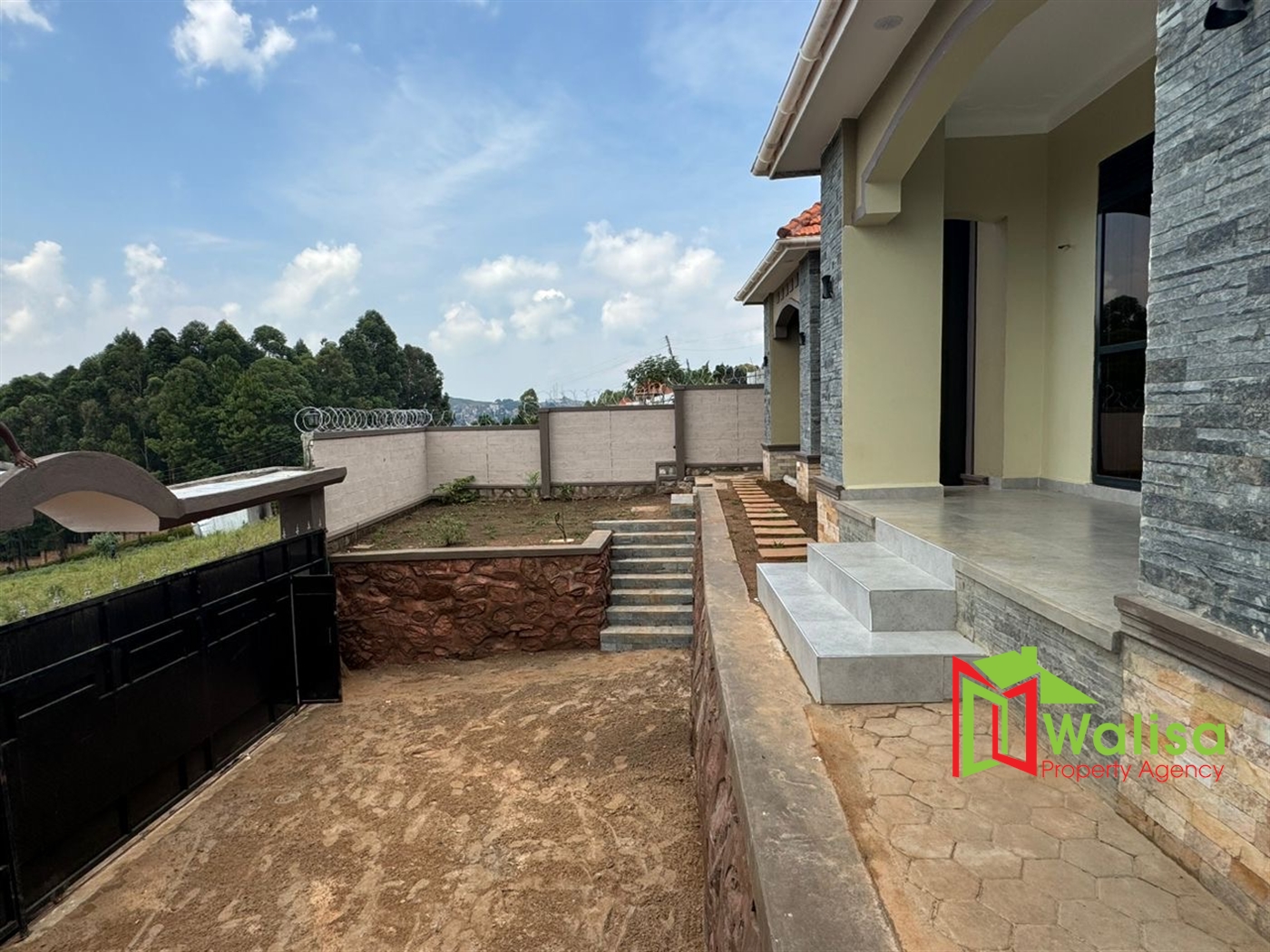 Bungalow for sale in Bwebajja Wakiso