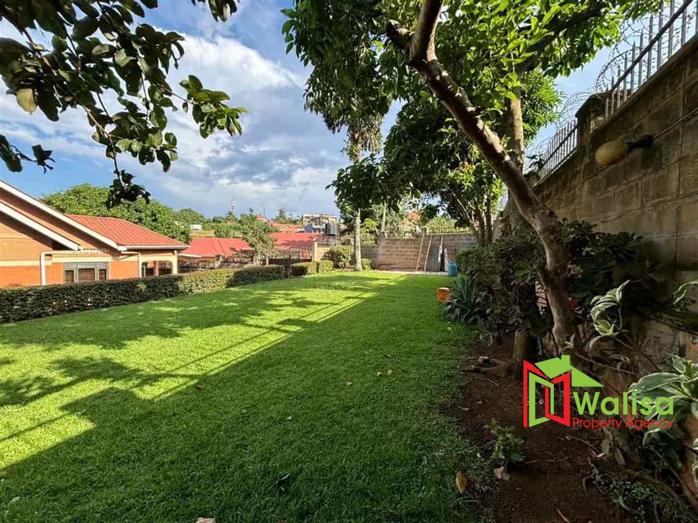 Bungalow for sale in Kisaasi Kampala