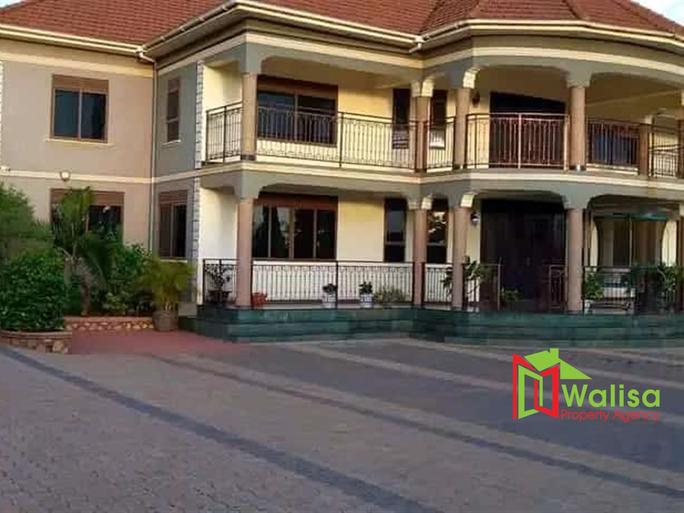 Storeyed house for sale in Kira Wakiso