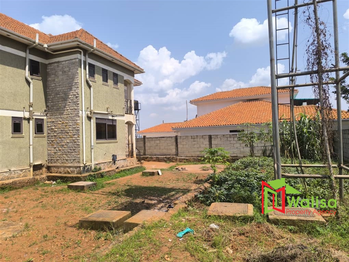 Storeyed house for sale in Katabi Wakiso