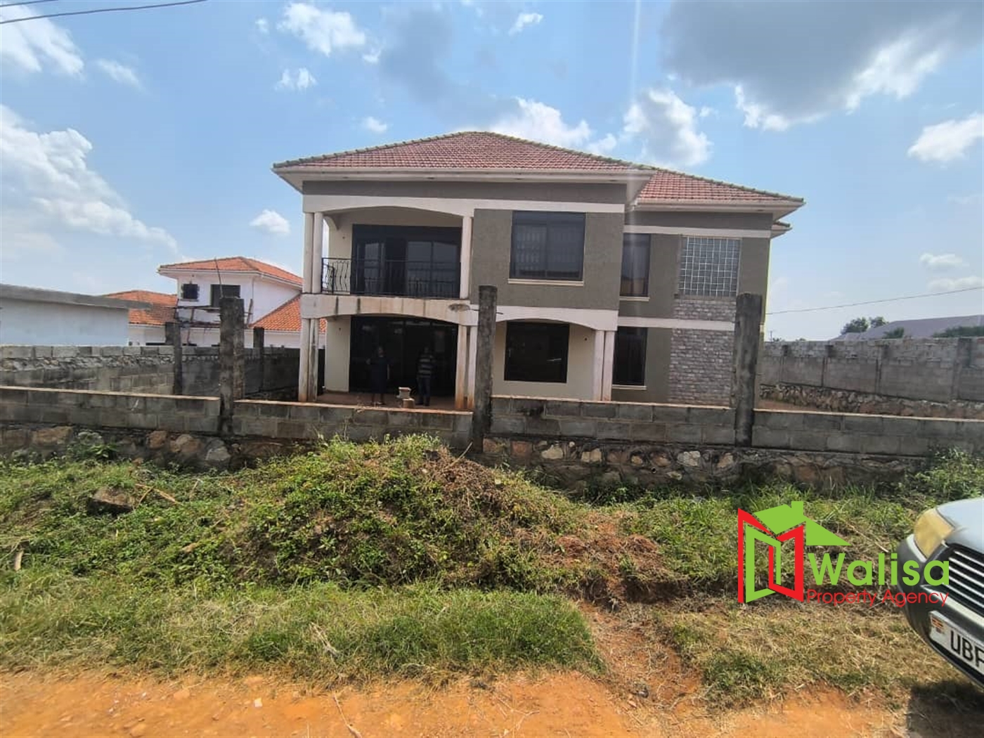 Storeyed house for sale in Katabi Wakiso