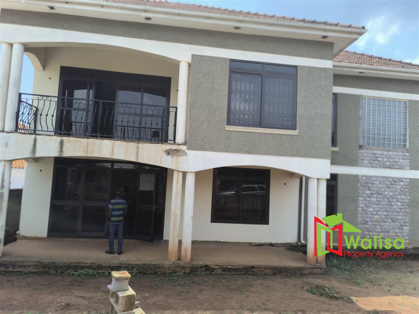 Storeyed house for sale in Katabi Wakiso