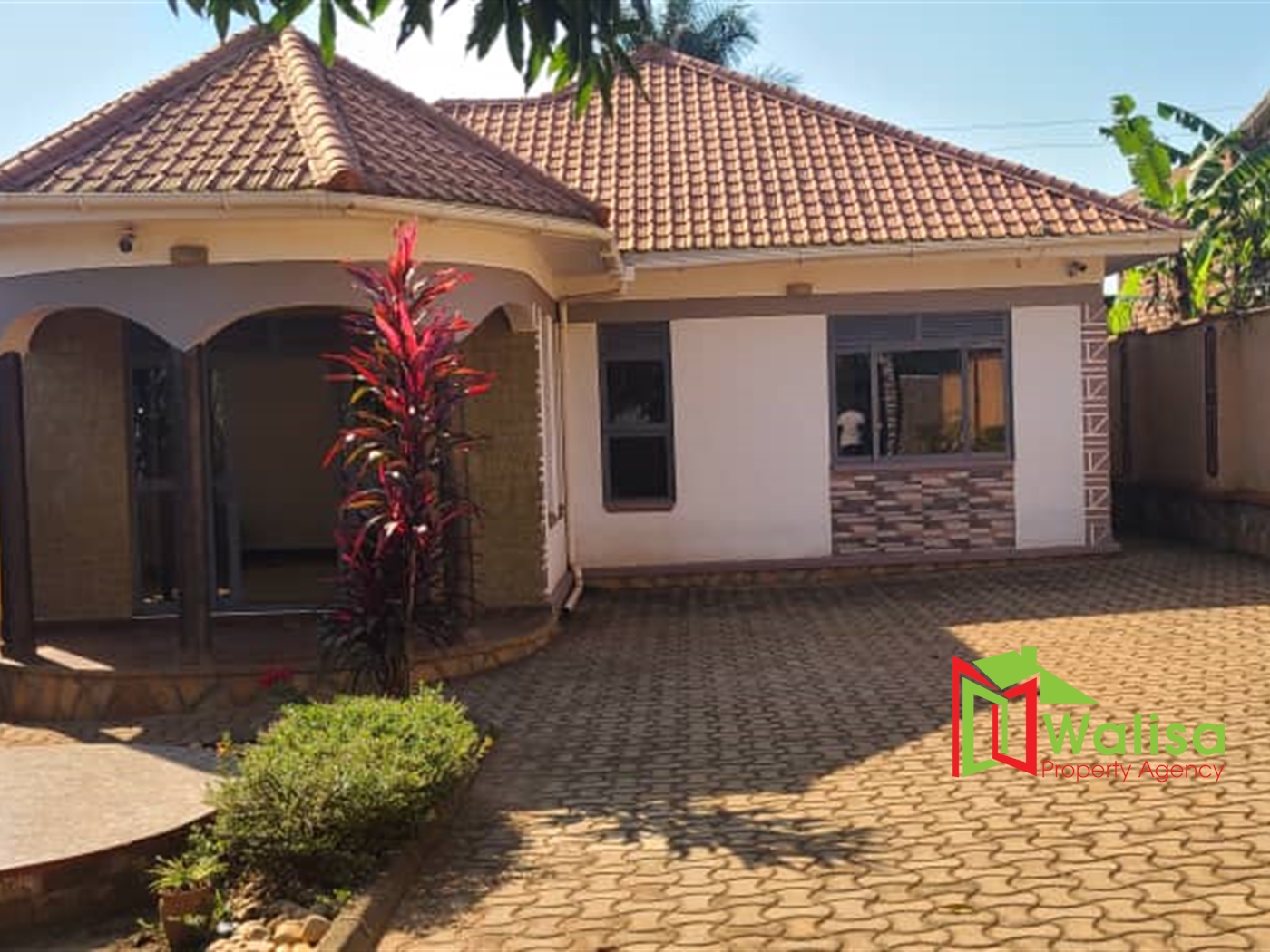 Bungalow for sale in Kitende Wakiso