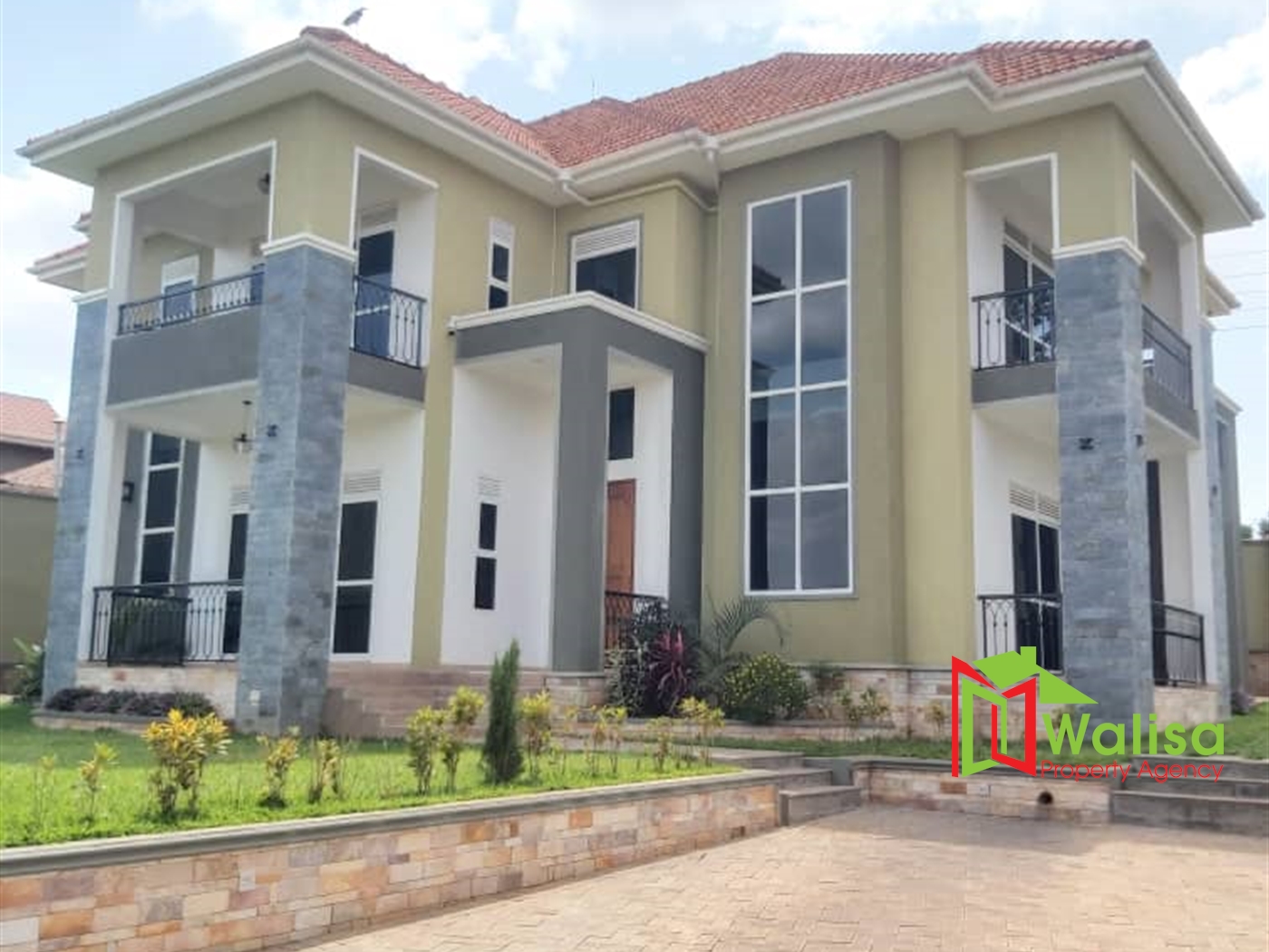 Storeyed house for sale in Kitende Wakiso