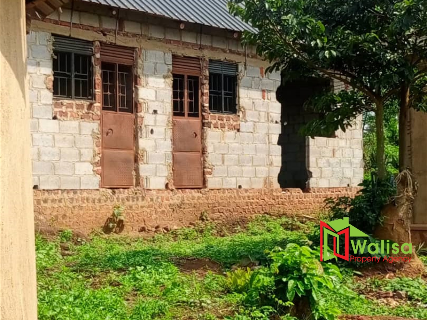 Shell House for sale in Ssemutto Nakaseke