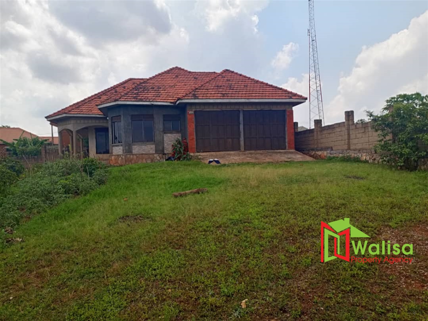 Bungalow for sale in Kikubampanga Wakiso