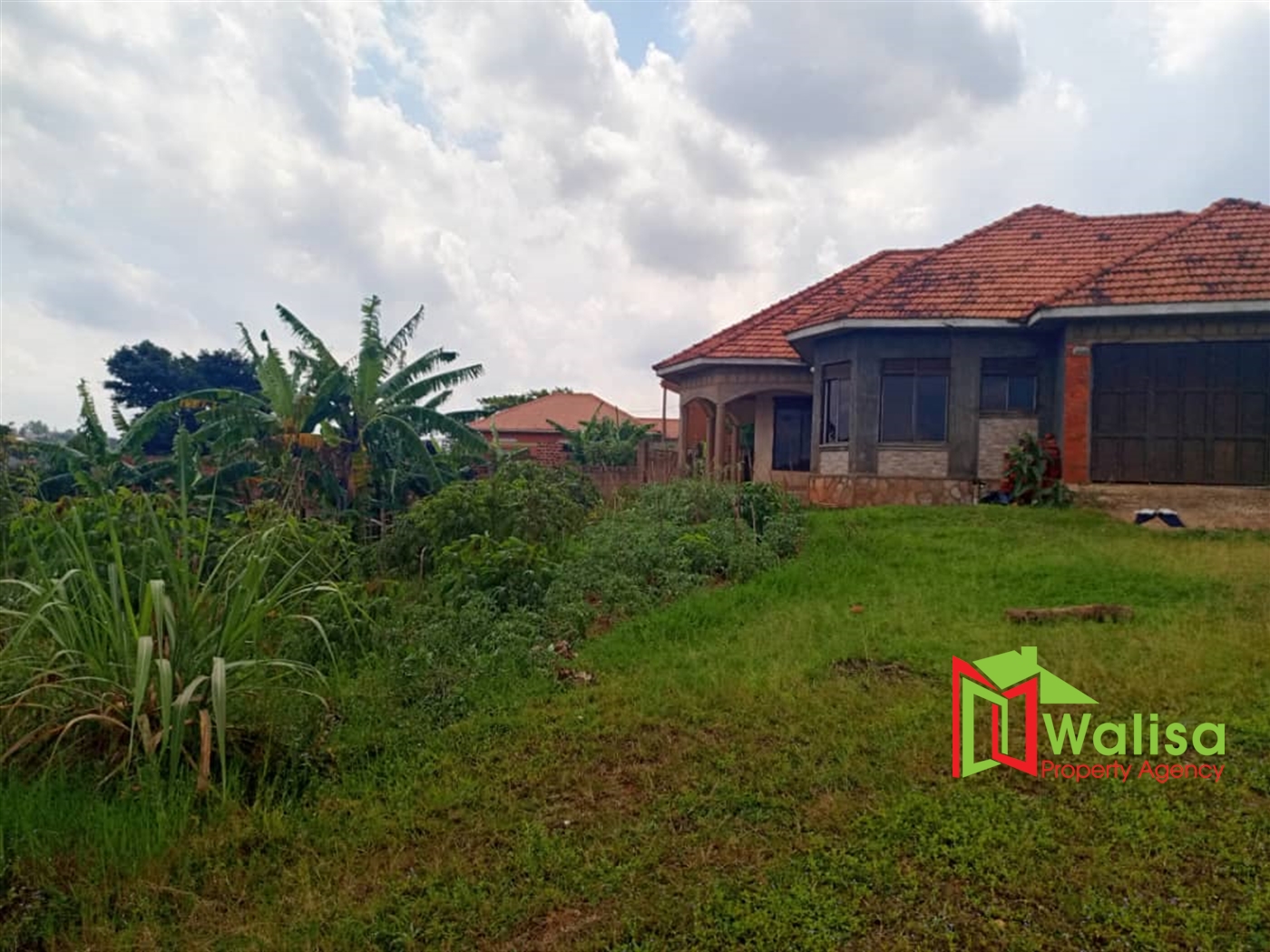 Bungalow for sale in Kikubampanga Wakiso