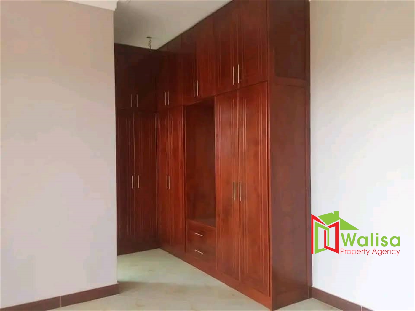 Storeyed house for sale in Munyonyo Kampala