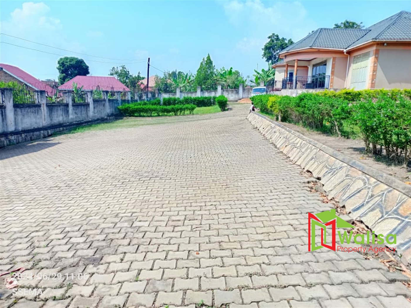 Bungalow for sale in Buloba Wakiso