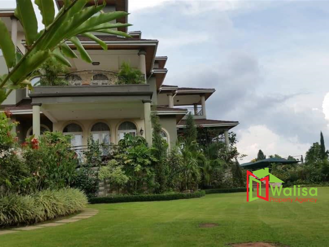 Mansion for sale in Mbuya Kampala