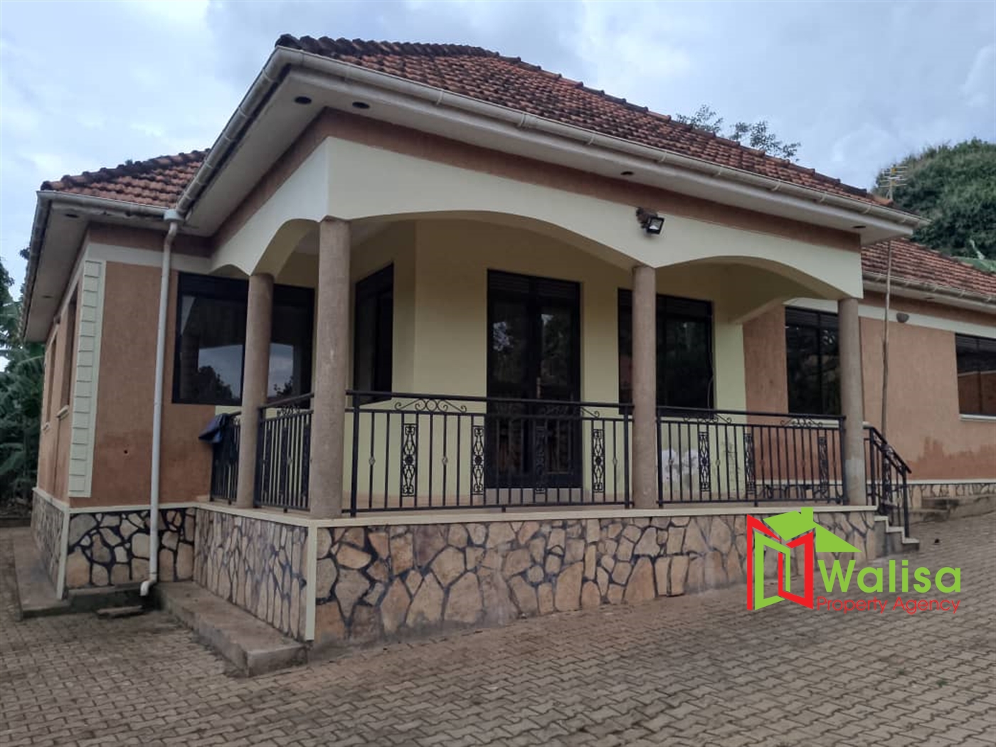 Bungalow for sale in Kitende Wakiso