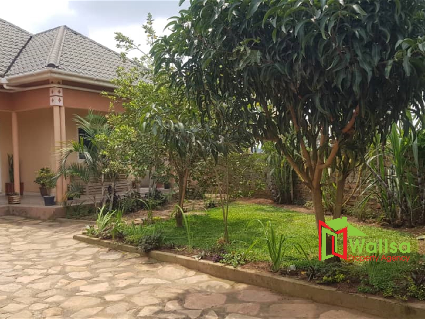 Bungalow for sale in Kakiri Wakiso