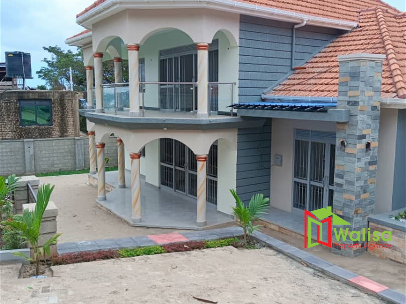 Storeyed house for sale in Kitende Wakiso