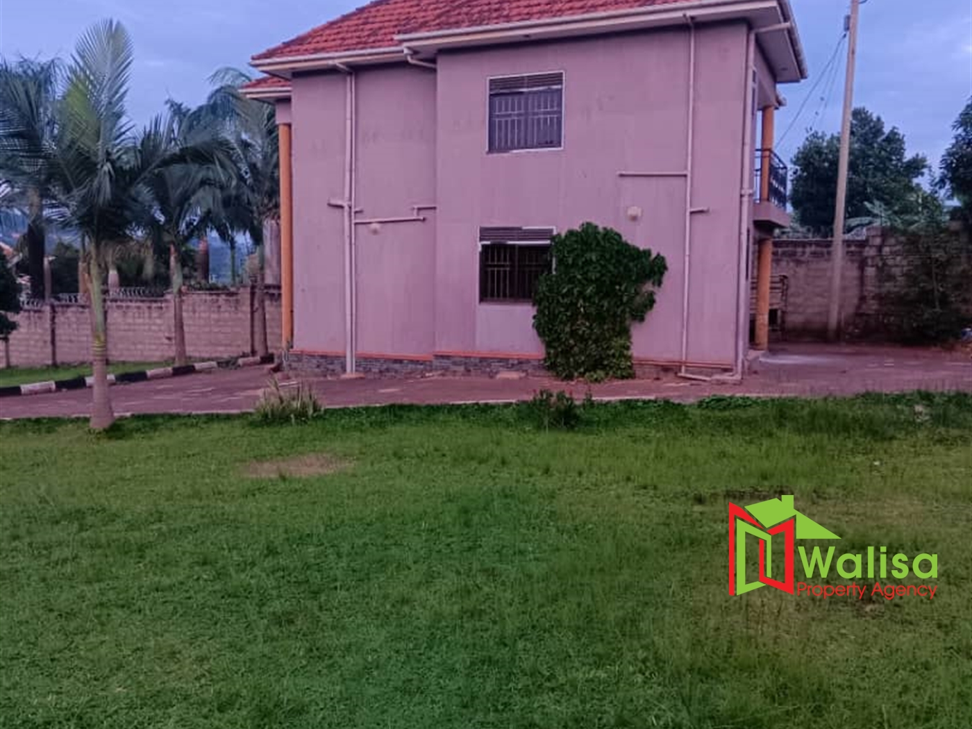 Storeyed house for sale in Ssekiwunga Wakiso