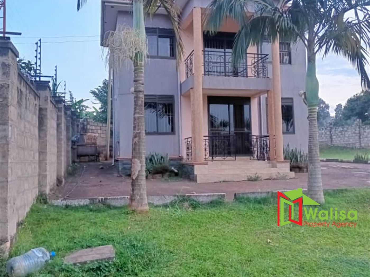 Storeyed house for sale in Ssekiwunga Wakiso