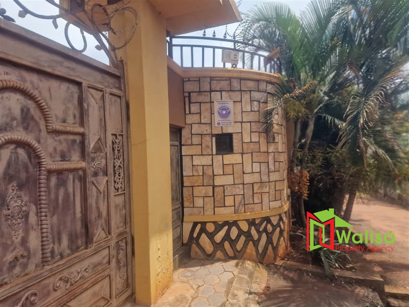 Storeyed house for sale in Bwebajja Wakiso