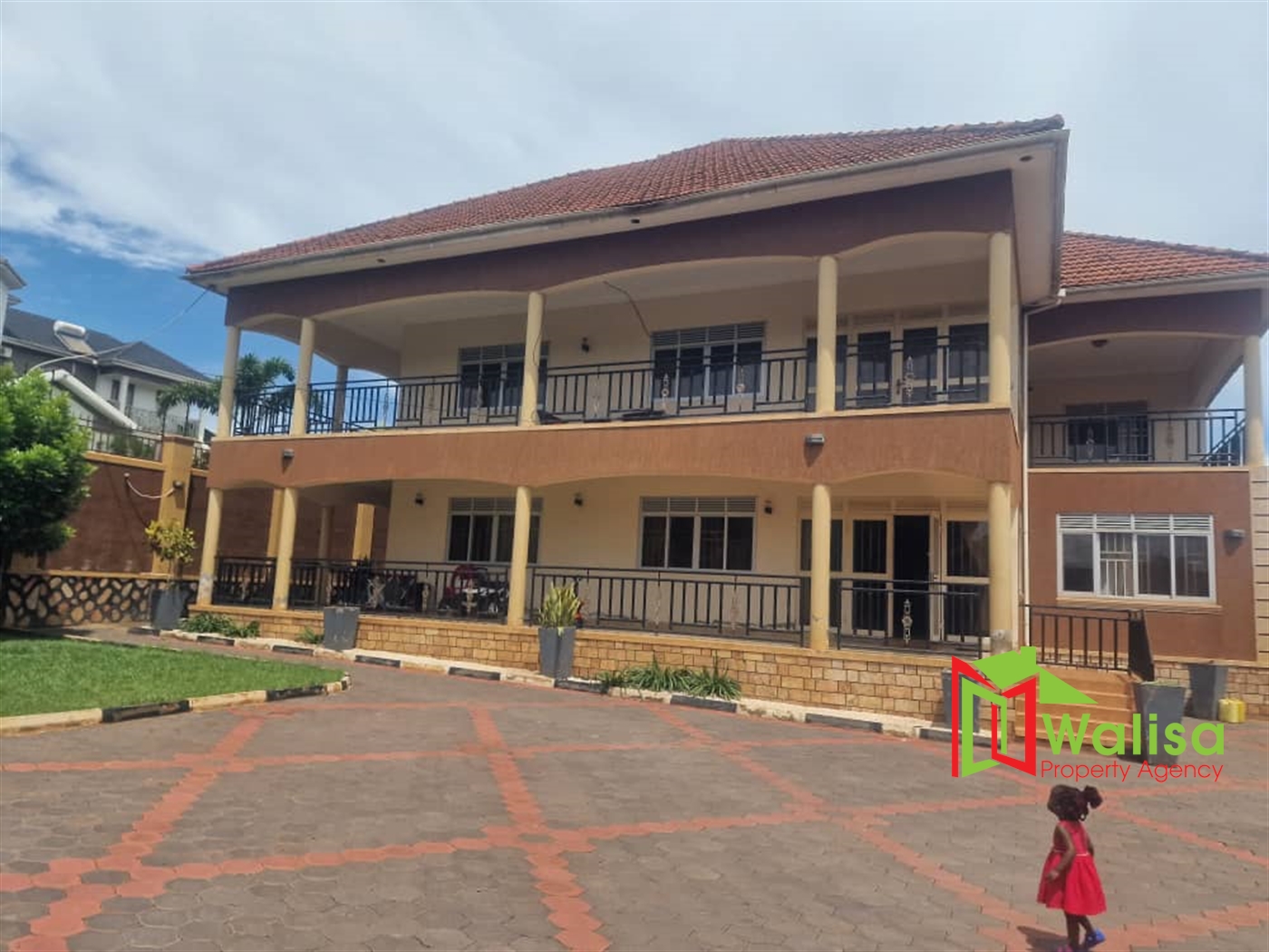 Storeyed house for sale in Bwebajja Wakiso