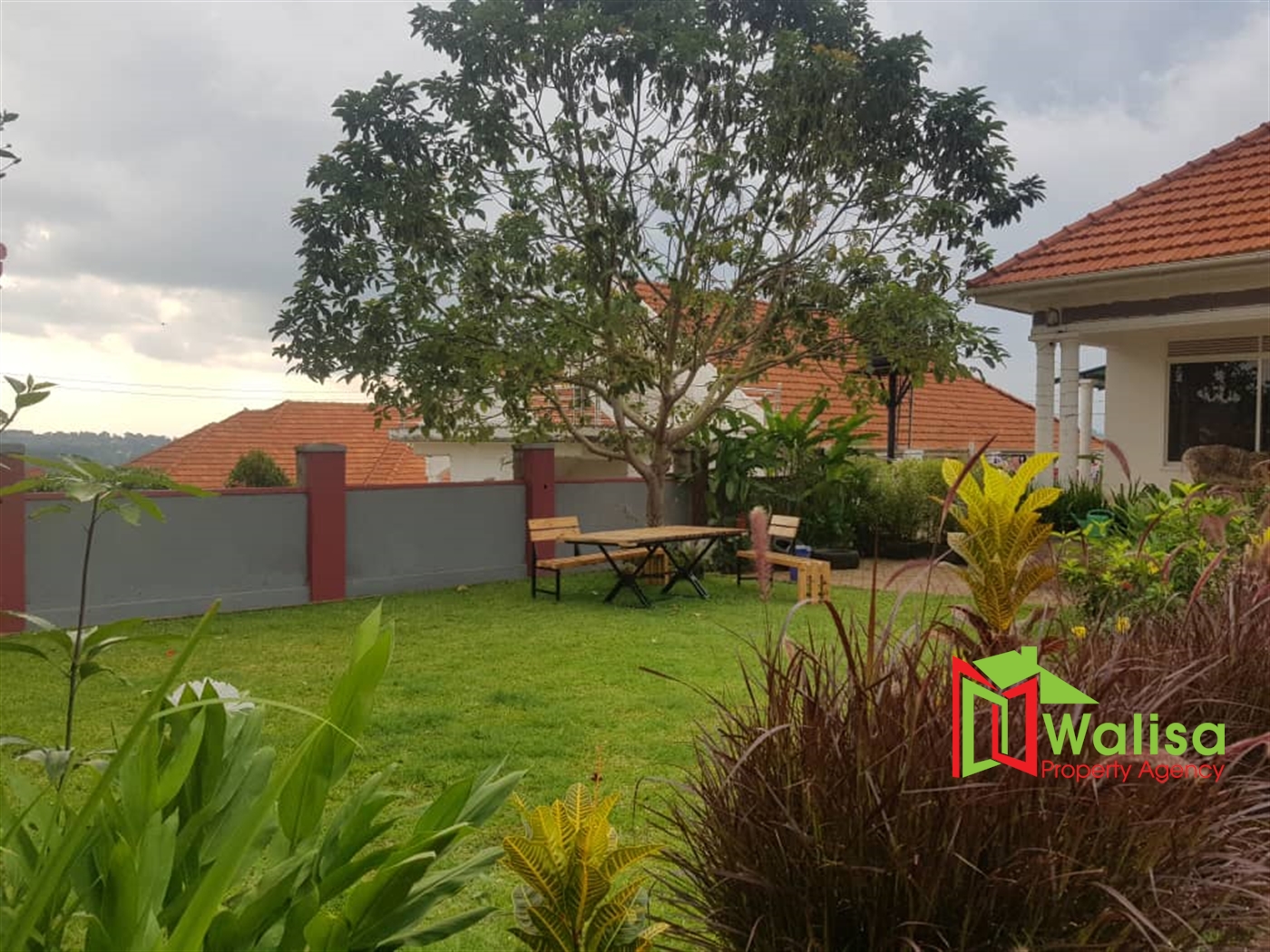 Bungalow for sale in Bwebajja Wakiso