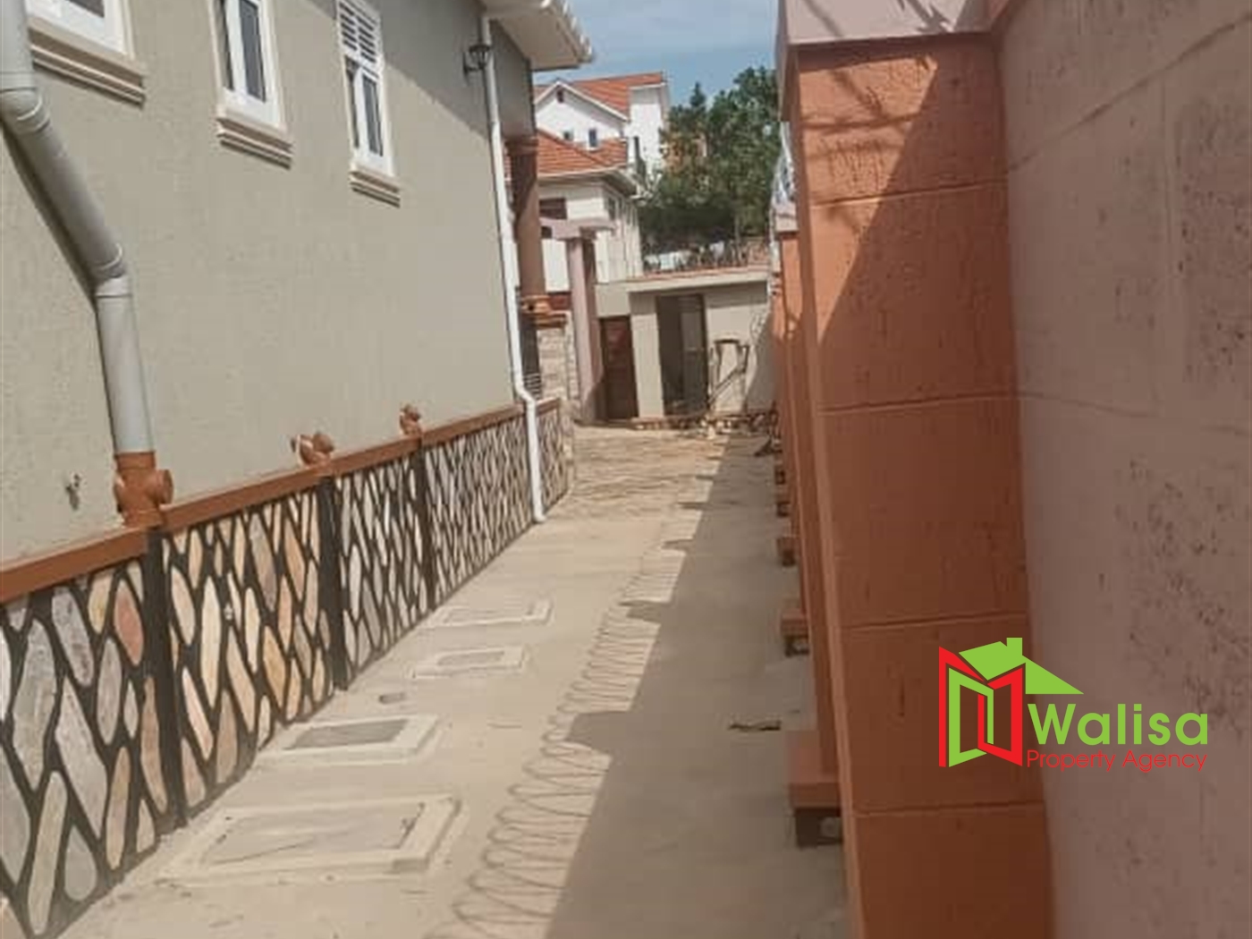 Bungalow for sale in Akright Wakiso