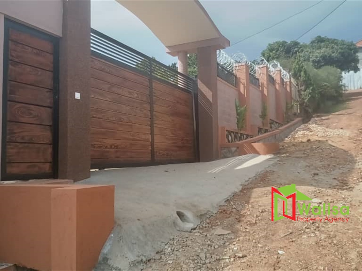 Bungalow for sale in Akright Wakiso