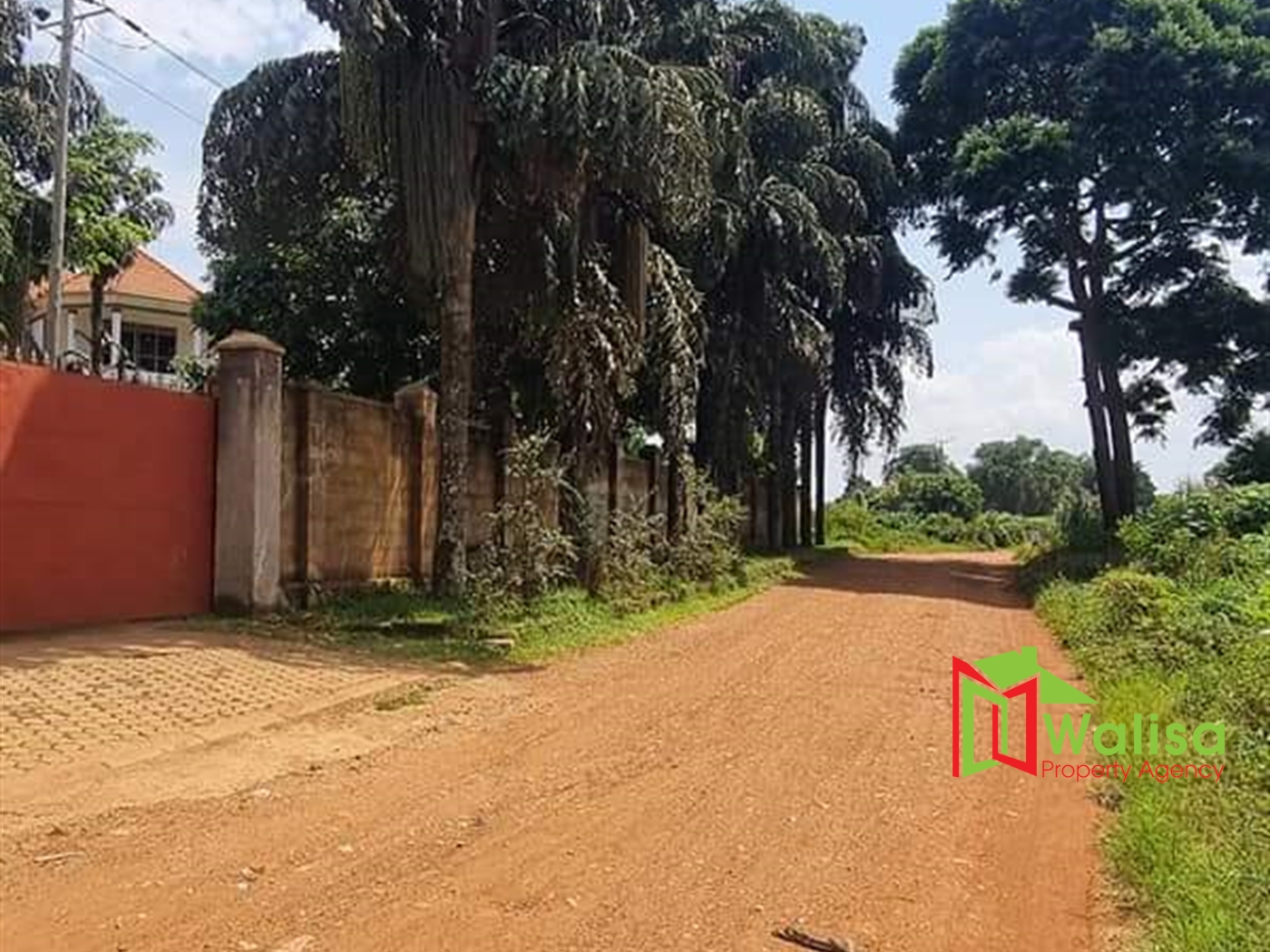 Storeyed house for sale in Katabi Wakiso